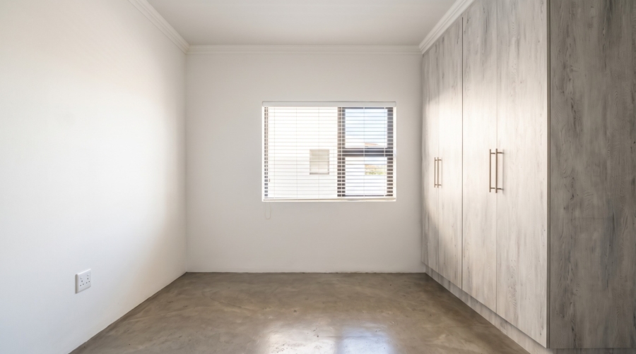 To Let 3 Bedroom Property for Rent in Golden Mile Western Cape